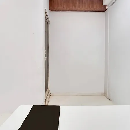 Hotel O Day Night Rooms-3
